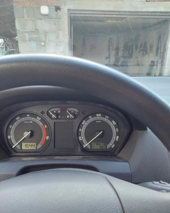Skoda Fabia cena 8500 przebieg: 174000, rok produkcji 2006 z Leżajsk małe 56